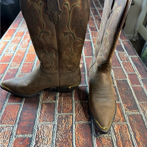 Justin Boots Tan Leather Heeled Boots - Picture 3 of 6